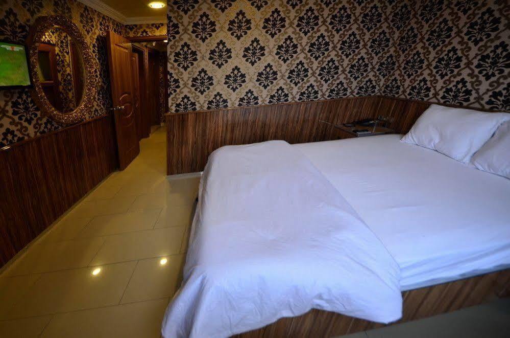 Istiklal Hotel Шанлиурфа Екстер'єр фото