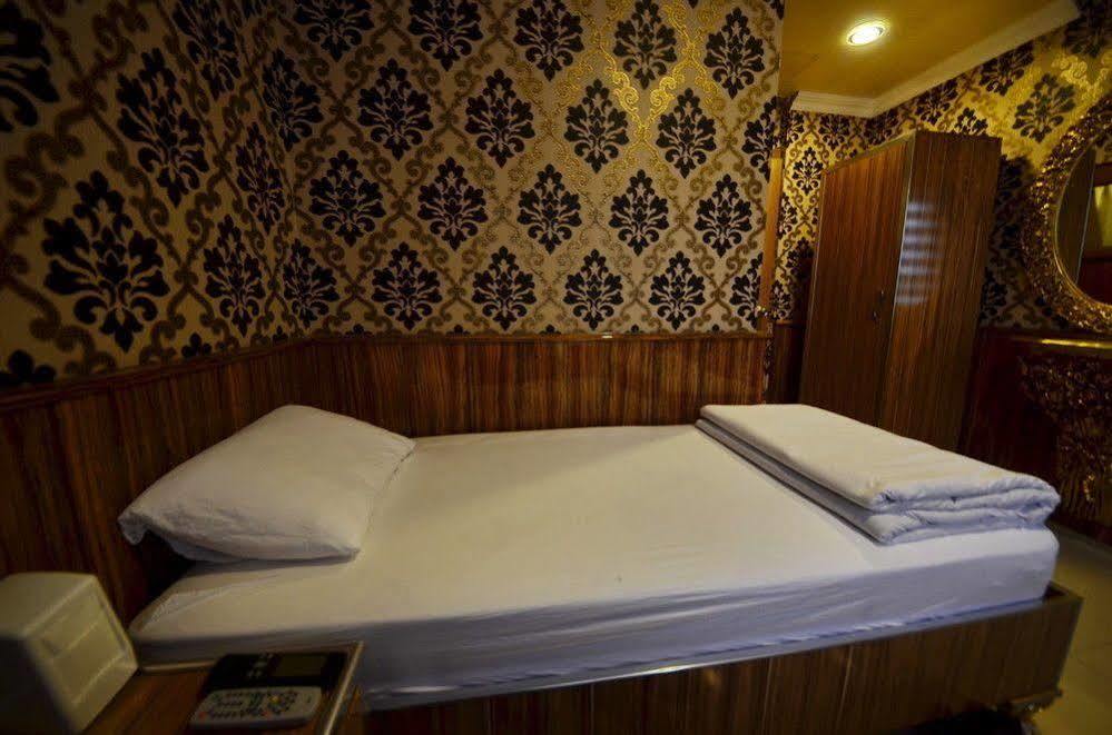Istiklal Hotel Шанлиурфа Екстер'єр фото