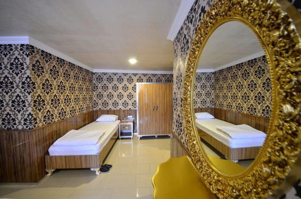Istiklal Hotel Шанлиурфа Екстер'єр фото